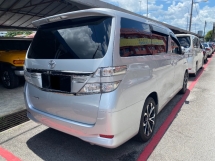 2013 Toyota Vellfire 2.4  FACELIFT REG 18 8Tempat Duduk Kulit 2P/Pintu