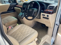 2013 Toyota Vellfire 2.4  FACELIFT REG 18 8Tempat Duduk Kulit 2P/Pintu
