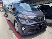 2013 TOYOTA VELLFIRE 2.4 Z FACELIFT 7Seater 2Power Doors DVD Reg 2016