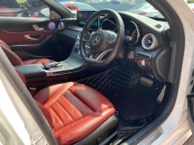 2017 梅赛德斯 - 奔驰C级C250 2.0 (一个) AMG CKD Panaromic 车顶电动后备箱 