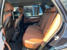 2017 BMW X5 40e MSport CKD 保修期内的完整服务记录