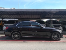 2019 MERCEDES-BENZ C-CLASS C200 1.5 TURBO Tahun Dibuat 2019 Mil Facelift Baharu 29000 km Perkhidmatan Penuh Hap SENG Waranti hingga Nov 2023