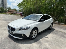 2016 VOLVO V40 CROSS COUNTRY 2.0 T5 TURBO SPORTY PREMIUM EDITION 