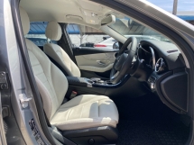 2015 MERCEDES-BENZ C-CLASS C200 2.0 (A) CKD Avantgarde Free 2 Years Warranty