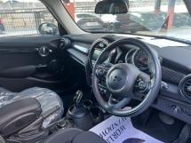 2019 MINI Cooper 2.0 S (4 DOOR) JAPAN SPEC /SPORT MODE /REVERSE CAM