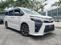 2018 TOYOTA VOXY ZS KIRAMEKI MPV / 7 SEATERS/ 2 POWER DOOR 