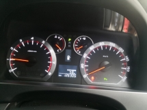 2011 TOYOTA VELLFIRE 2.4 Z PLATINUM GOLD 带电动记忆座椅 制造年份 2011 车身套件 (( 自由 2 YRS保修 ))