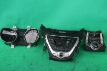 HYUNDA ELANTRA METER AIR COND PANEL RADIO Int. Accessories 