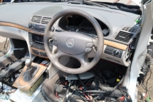 MERCEDES W211 271 E200 HALF CUT Half-cut 