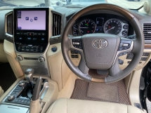 2020 TOYOTA LAND CRUISER 4.6 ZX Full Spec Sunroof Power But Surround Cam