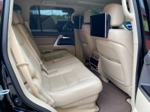 2020 TOYOTA LAND CRUISER 4.6 ZX Full Spec Sunroof Power But Surround Cam