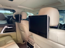 2020 TOYOTA LAND CRUISER 4.6 ZX Full Spec Sunroof Power But Surround Cam