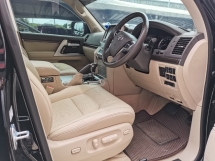 2020 TOYOTA LAND CRUISER 2020 Toyota Land Cruiser 4.6 (A) ZX Berdaftar 2021