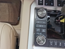 2020 TOYOTA LAND CRUISER 2020 Toyota Land Cruiser 4.6 (A) ZX Berdaftar 2021