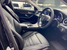 2017 梅赛德斯-奔驰 C 级 C200 独家 2.0 (一个) CKD 