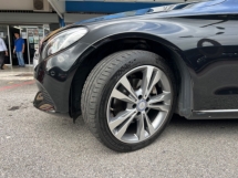 2017 梅赛德斯-奔驰 C 级 C200 独家 2.0 (一个) CKD 