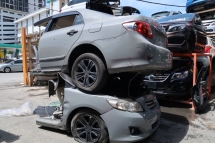 TOYOTA ALTIS 1.6 HALF CUT SPARE PARTS Half-cut 