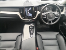 2018 沃尔沃 XC60 T8 铭文 2.0 涡轮年 2018 Mil 82k km 全方位服务 Ingress Swede 汽车混合动力保修 2026