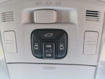 2013 TOYOTA VELLFIRE 2.4 黄金眼年份制作 2013 天窗 360 相机 2 电动门电动靴 (( 2 沃恩蒂年 ))