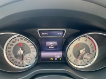 2015 MERCEDES-BENZ CLA 200 1.6(一个) CBU 80K M FSR 免费 2 年保修