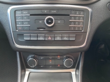 2015 MERCEDES-BENZ CLA 200 1.6(一个) CBU 80K M FSR 免费 2 年保修