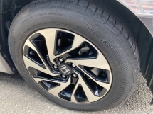 2018 本田思域 1.8 S 17K KM 全方位服务皮革座椅靠背摄像头