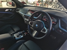 2022 宝马 2 系列 BMW 218i Gran Coupe M Sport (一个)像新的