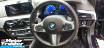 2017 宝马 5 530i M-运动系列 (一个) F /服务, 84ķKM, 2 多年错误 