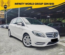 2012 MERCEDES-BENZ B-CLASS B200