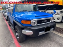 2012 TOYOTA FJ CRUISER 4.0 (A) berdaftar 2017 Langkah Sisi Kamera Songsang 