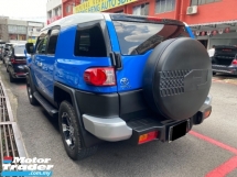 2012 TOYOTA FJ CRUISER 4.0 (A) berdaftar 2017 Langkah Sisi Kamera Songsang 