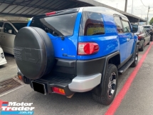 2012 TOYOTA FJ CRUISER 4.0 (A) berdaftar 2017 Langkah Sisi Kamera Songsang 