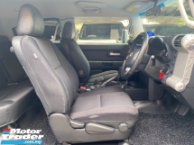 2012 TOYOTA FJ CRUISER 4.0 (A) berdaftar 2017 Langkah Sisi Kamera Songsang 
