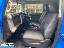 2012 TOYOTA FJ CRUISER 4.0 (A) berdaftar 2017 Langkah Sisi Kamera Songsang 