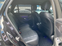 2021 MERCEDES-BENZ GLC 200 2.0 (一个) CKD 改款 AMG 41K KM FS UW2025