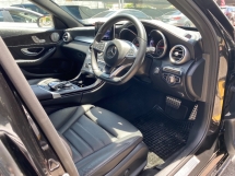 2018 梅赛德斯 - 奔驰C级C250 2.0 (一个) AMG CKD Panaromic 车顶电动后备箱 