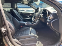 2018 梅赛德斯 - 奔驰C级C250 2.0 (一个) AMG CKD Panaromic 车顶电动后备箱 