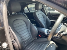 2018 梅赛德斯 - 奔驰C级C250 2.0 (一个) AMG CKD Panaromic 车顶电动后备箱 