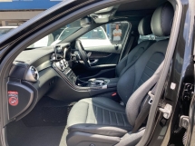 2018 梅赛德斯 - 奔驰C级C250 2.0 (一个) AMG CKD Panaromic 车顶电动后备箱 