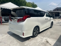2022 TOYOTA ALPHARD 2.5 SC /3BA /3 EYE HEADLIGHT /SUNROOF /PILOT SEATS