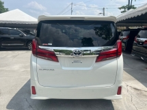 2022 TOYOTA ALPHARD 2.5 SC /3BA /3 EYE HEADLIGHT /SUNROOF /PILOT SEATS