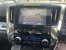 2022 TOYOTA ALPHARD 2.5 SC /3BA /3 EYE HEADLIGHT /SUNROOF /PILOT SEATS
