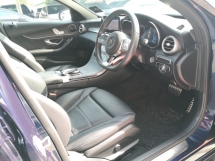 2020 梅赛德斯-奔驰 C 级 C200 AMG W205 全新改款年份 2020 千 45000 km 全方位服务循环保修至 11 月 2024