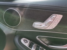 2020 梅赛德斯-奔驰 C 级 C200 AMG W205 全新改款年份 2020 千 45000 km 全方位服务循环保修至 11 月 2024