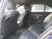 2020 梅赛德斯-奔驰 C 级 C200 AMG W205 全新改款年份 2020 千 45000 km 全方位服务循环保修至 11 月 2024