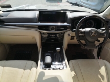 2017 LEXUS LX570 CBU LEXUS IMPORTED BAHARU JEPUN Buatan Tahun 2017 VVIP batu 45k km sahaja Full Service Lexus Malaysia