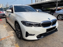 2020 BMW 3 SERIES 320I Sport CKD 44K KM Full Service Under Warranty 