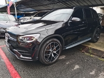 2021 梅赛德斯-奔驰 GLC 梅赛德斯-奔驰 GLC300 2.0 AMG LINE 50K KM 保修期至 2025