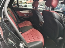 2021 梅赛德斯-奔驰 GLC 梅赛德斯-奔驰 GLC300 2.0 AMG LINE 50K KM 保修期至 2025