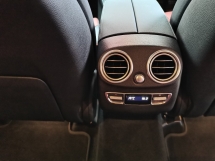 2021 梅赛德斯-奔驰 GLC 梅赛德斯-奔驰 GLC300 2.0 AMG LINE 50K KM 保修期至 2025